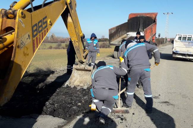 Hüyük’te yol iyileştirme çalışmaları sürüyor