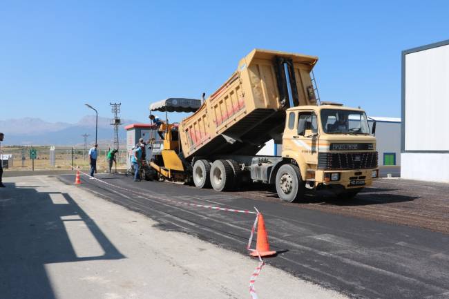 OSB’de Asfalt Çalışması