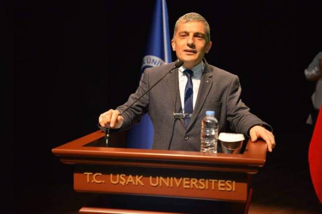 Bir dönem gazetemizde köşe yazarlığı da yapan Prof. Dr. Sezgin Dekan oldu