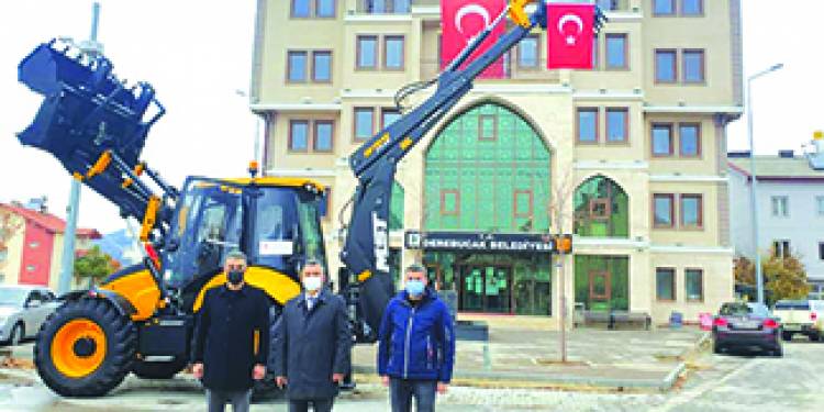 Çevre ve Şehircilik Bakanlığı’ndan Derebucak Belediyesine iş makinesi desteği