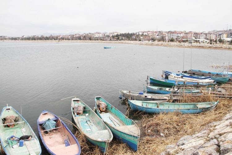 Beyşehir Gölü’nde su ürünleri av yasağı başladı