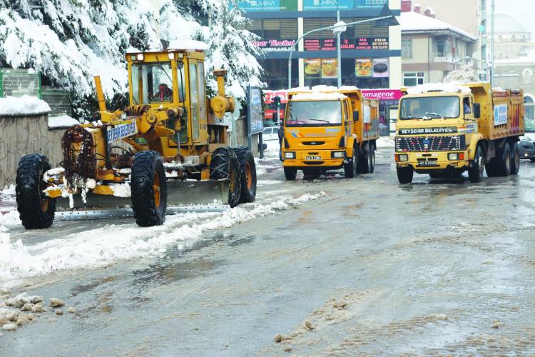 Belediye 24 saat durmadı  