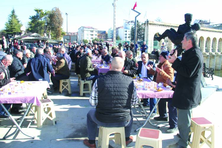 Kar ve yağmur için dua ettiler